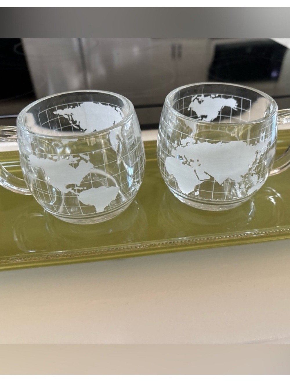 Vintage The Nestle Co. Inc World Map Globe Set of Two Glass Coffee Tea Mug Cup - Picture 3 of 9